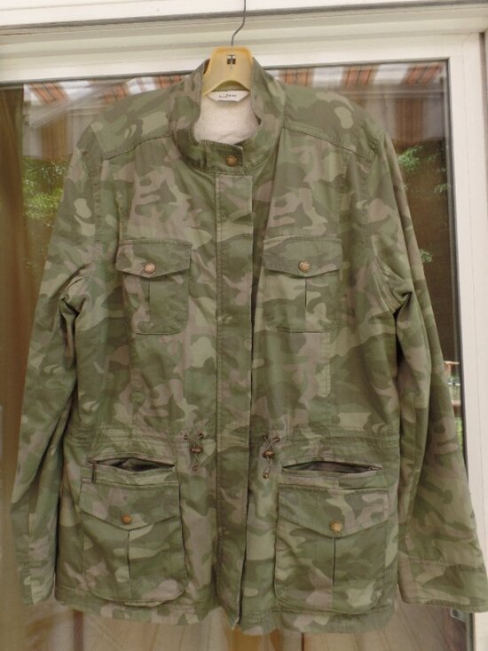L.L. Bean Jackets & Blazers - EUC LL Bean XL 18 20 Freeport Field Jacket Lined Camouflage Print Sherpa Lined